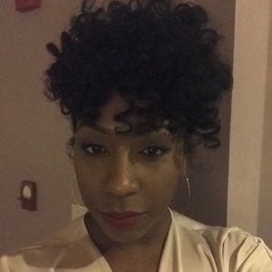 Meet your Posher, Ariel